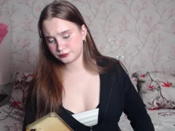 Elli_Milli Chaturbate stream image from May 27, 2025