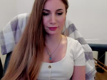 Sexyjolly4u Chaturbate stream image from May 27, 2025
