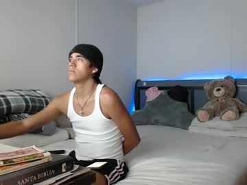 Smilelimda22cm Chaturbate stream image from May 27, 2025