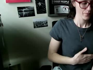 2photogs_Raw Chaturbate stream image from May 27, 2025