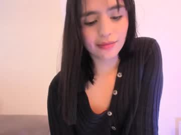 Camila2831 Chaturbate stream image from May 27, 2025