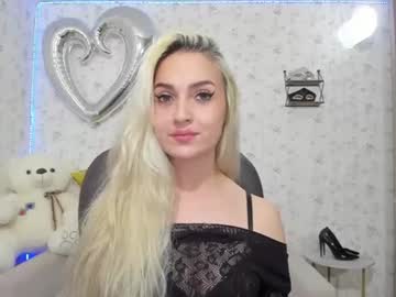 Isablonde1 Chaturbate stream image from May 27, 2025