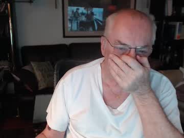 Philoumis2 Chaturbate stream image from May 27, 2025