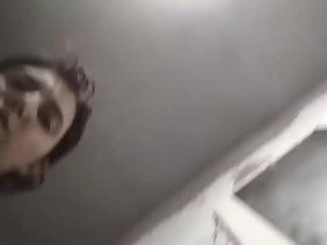 Kamillareyy Chaturbate stream image from May 27, 2025