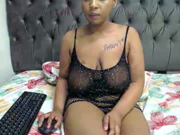 Yellowmellon Chaturbate stream image from May 27, 2025