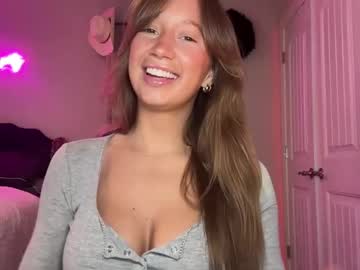 Brielledaviss Chaturbate stream image from May 27, 2025