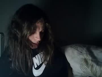 Flowpinou Chaturbate stream image from May 27, 2025