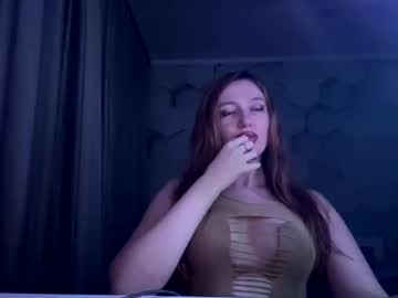 Anaglv Chaturbate stream image from May 28, 2025