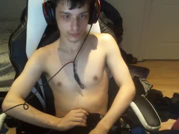 Willfro_ Chaturbate stream image from May 28, 2025