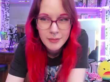 Cheebeezkneez Chaturbate stream image from May 28, 2025