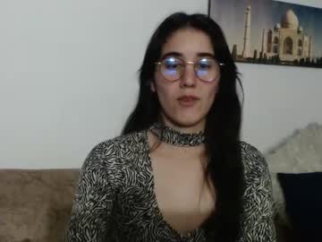Yani_28 Chaturbate stream image from May 28, 2025