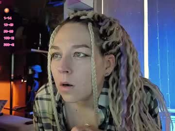 5_In_One Chaturbate stream image from May 28, 2025