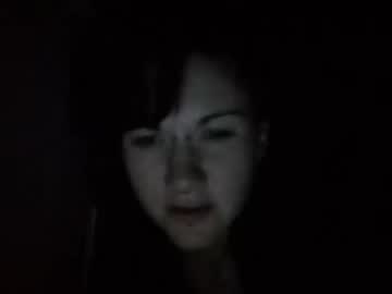 Milliemoonsxx Chaturbate stream image from May 28, 2025