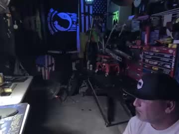 Wakesblowinclouds Chaturbate stream image from May 28, 2025