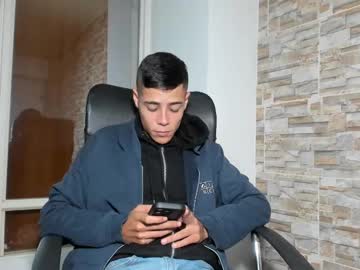 Danielsanta_18 Chaturbate stream image from May 28, 2025