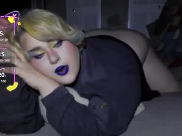 Curvygothfemboy Chaturbate stream image from May 28, 2025