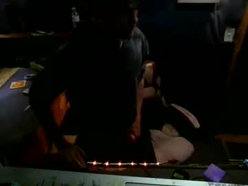 Goldentungg Chaturbate stream image from May 28, 2025