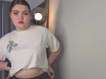 Gwenhelms Chaturbate stream image from May 28, 2025