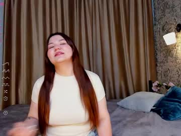 Lillianrowe Chaturbate stream image from May 28, 2025