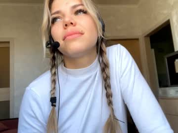 Orvaboggus Chaturbate stream image from May 28, 2025