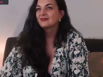Itsyourlady Chaturbate stream image from May 28, 2025