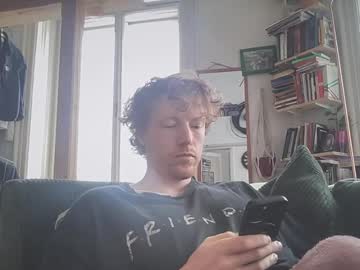 Lilginge1 Chaturbate stream image from May 28, 2025