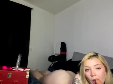 Chancesbunny Chaturbate stream image from May 28, 2025