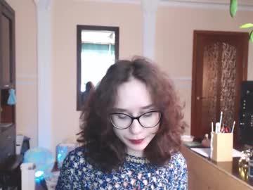Sunshinehella Chaturbate stream image from May 28, 2025