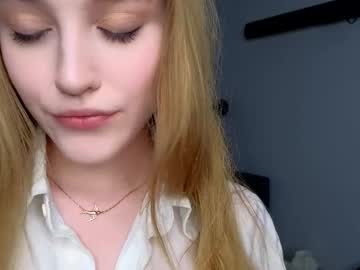 Gentle__Touch Chaturbate stream image from May 28, 2025