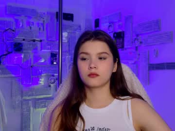 Evathopson Chaturbate stream image from May 28, 2025