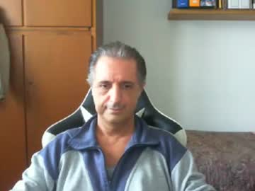 Liuk53 Chaturbate stream image from May 28, 2025
