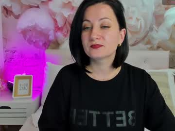 Margobloom Chaturbate stream image from May 28, 2025