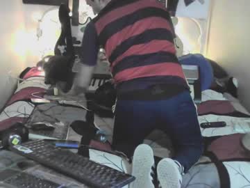 Oliverfrommexico Chaturbate stream image from May 28, 2025