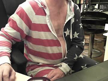 Aussiebumm Chaturbate stream image from May 28, 2025