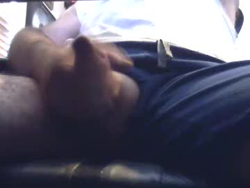 Carmellosanto Chaturbate stream image from May 28, 2025