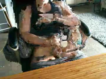 Riverbendjulian Chaturbate stream image from May 28, 2025