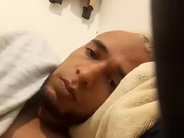 Alebri33411 Chaturbate stream image from May 28, 2025