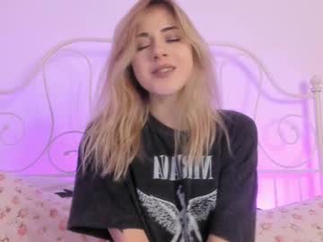 Candyhannah Chaturbate stream image from May 28, 2025