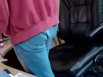 Handz2 Chaturbate stream image from May 28, 2025