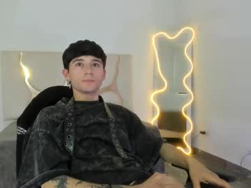 Kaelnigth_Tay Chaturbate stream image from May 28, 2025