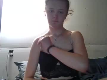 Owenbreanna35 Chaturbate stream image from May 28, 2025