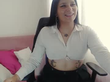 Kenyakone Chaturbate stream image from May 28, 2025