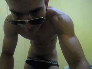 Rickcumhot13 Chaturbate stream image from May 28, 2025