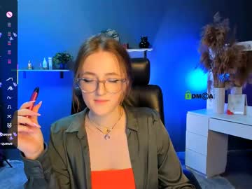 Daphnia_Cool Chaturbate stream image from May 28, 2025