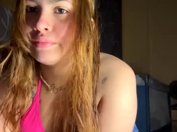 Kamilll4 Chaturbate stream image from May 28, 2025