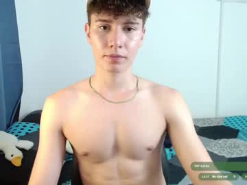 Adrian_Morelli Chaturbate stream image from May 28, 2025