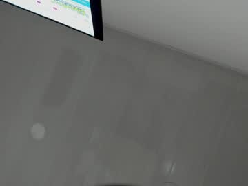 Lucy_Love4u Chaturbate stream image from May 28, 2025