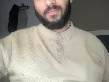 Beardeddgenius Chaturbate stream image from May 29, 2025