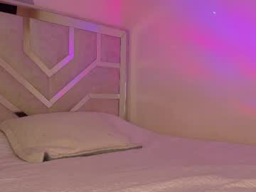Emma_Clive Chaturbate stream image from May 29, 2025