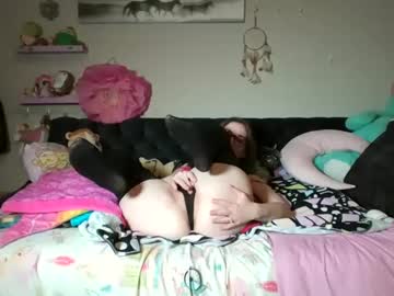 Elenore_Hoesevelt Chaturbate stream image from May 29, 2025